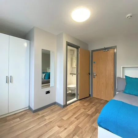 For Students Only Premium Studios And Private Ensuite Rooms At John Bell House In Belfast Exterior foto